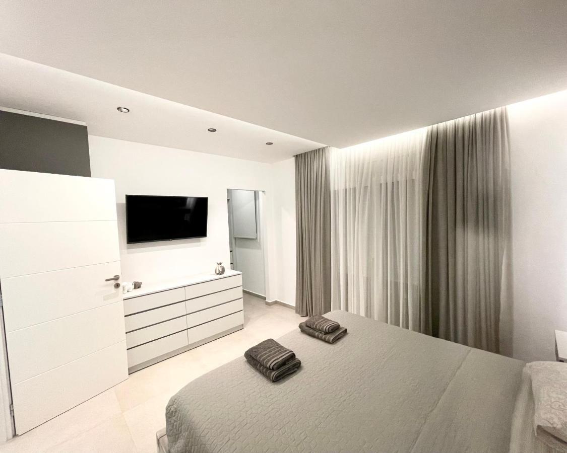 White House Kokas Luxury Apartments Kremastí 外观 照片